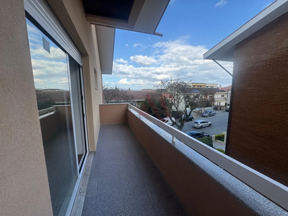 Apartamento T3 para Venda em Aguas Santas Foto 14