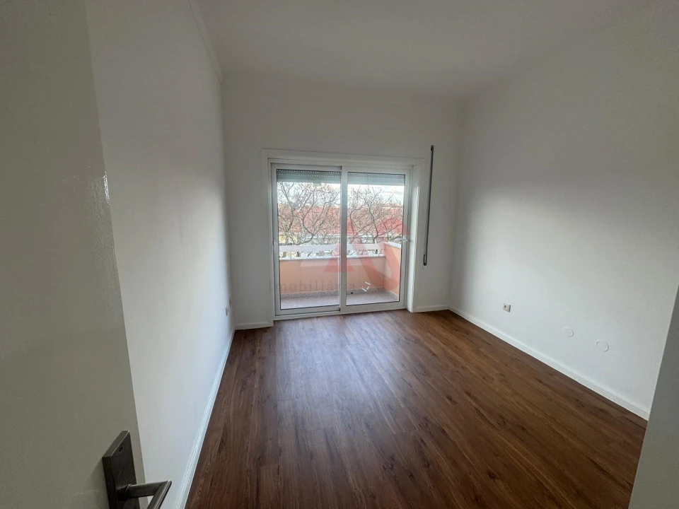 Apartamento T3 para Venda em Aguas Santas Foto 13