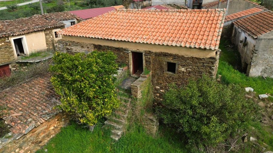 Moradia T2 para Venda em Sarzedas Foto 2