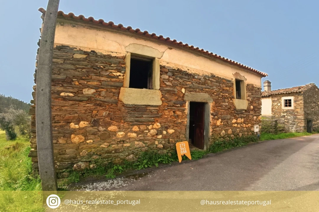 Moradia T2 para Venda em Sarzedas Foto 1