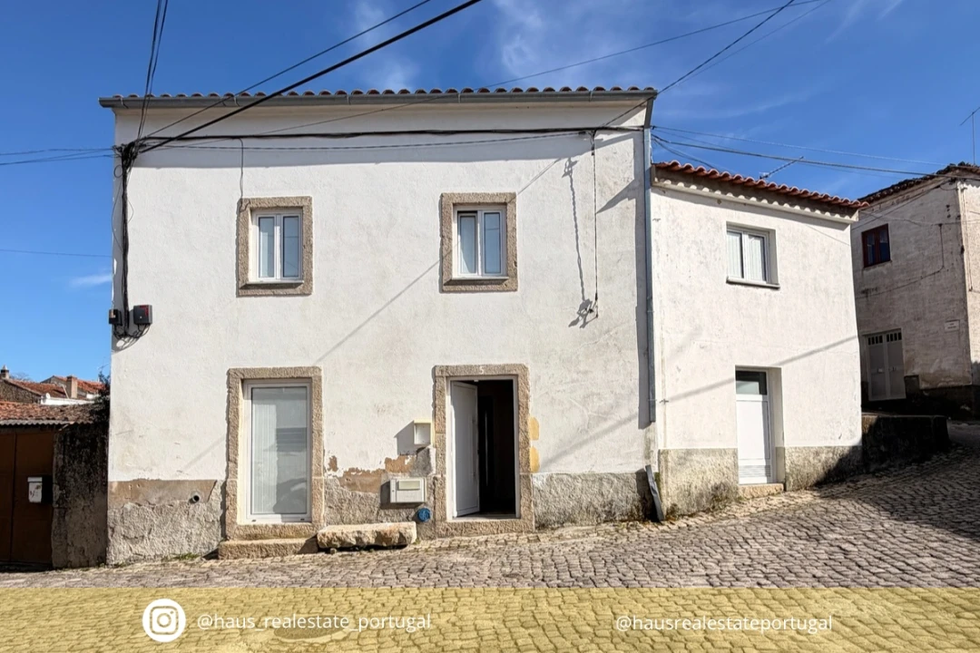 Moradia T2 para Venda em Póvoa de Rio de Moinhos e Cafede Foto 1
