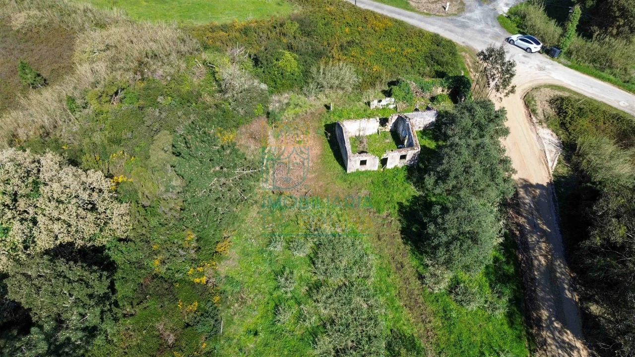 Moradia T2 para Venda em Caldas da Rainha - Santo Onofre e Serra do Bouro Foto 1