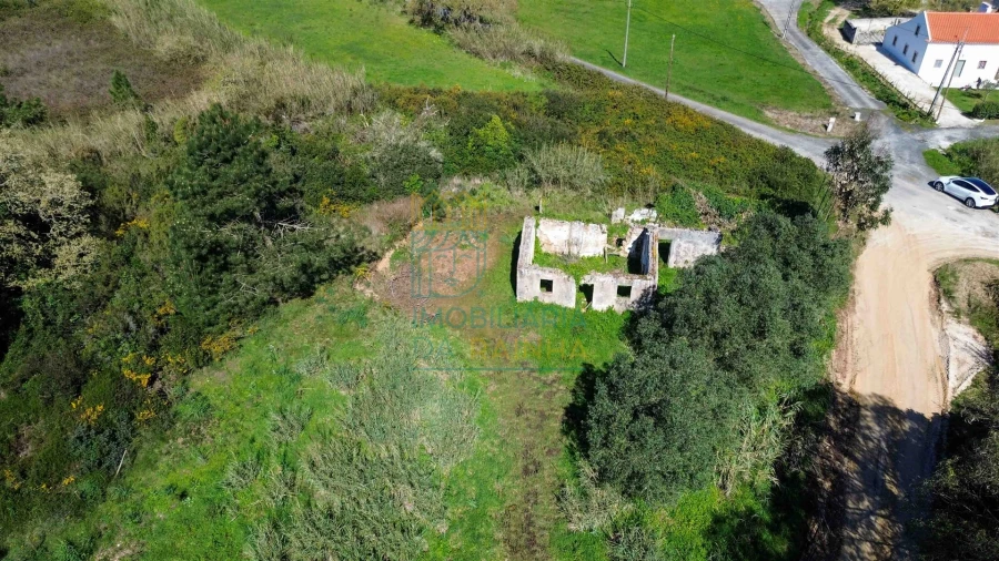 Moradia T2 para Venda em Caldas da Rainha - Santo Onofre e Serra do Bouro Foto 4