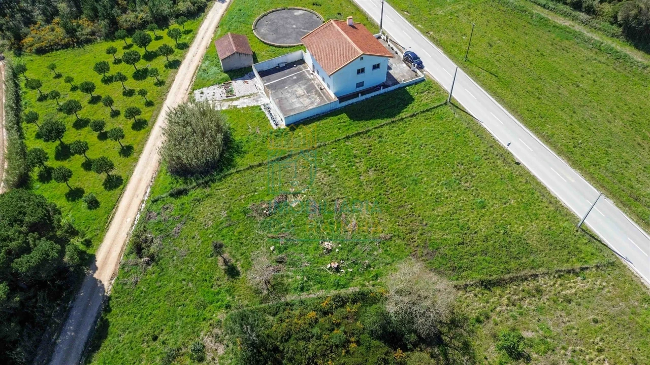 Moradia T2 para Venda em Caldas da Rainha - Santo Onofre e Serra do Bouro Foto 10