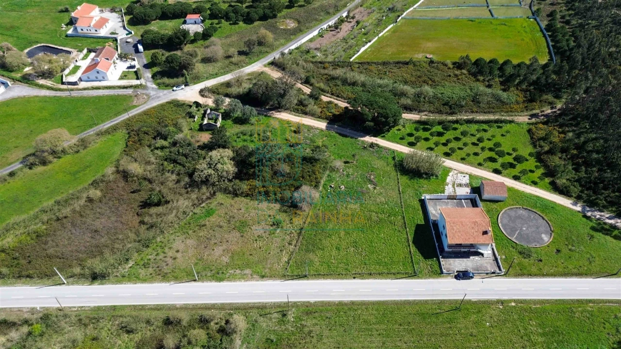 Moradia T2 para Venda em Caldas da Rainha - Santo Onofre e Serra do Bouro Foto 8