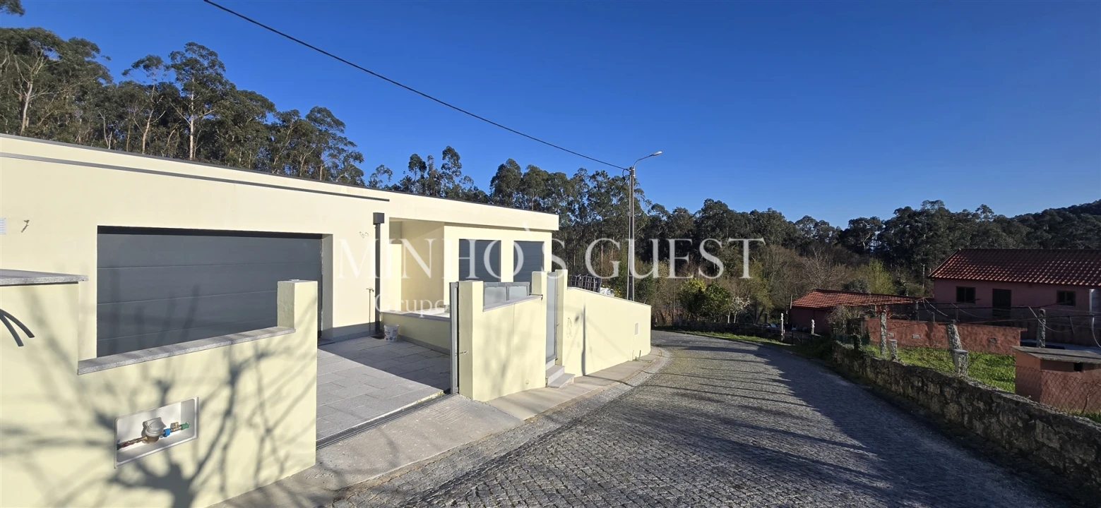 Moradia T3 para Venda em Espinho Foto 34