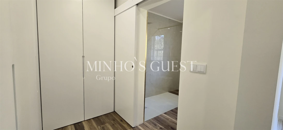 Moradia T3 para Venda em Espinho Foto 17