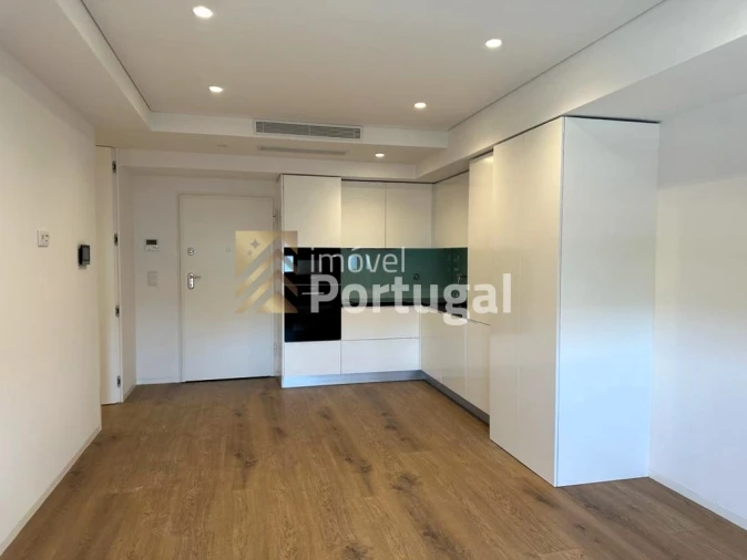 Apartamento T2 para Arrendamento em Barcelos, V.Boa, V.Frescainha Foto 1