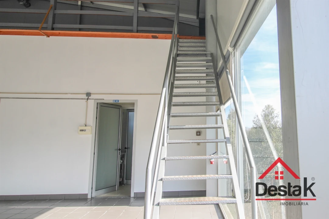 Armazém para Venda em Talhadas Foto 10