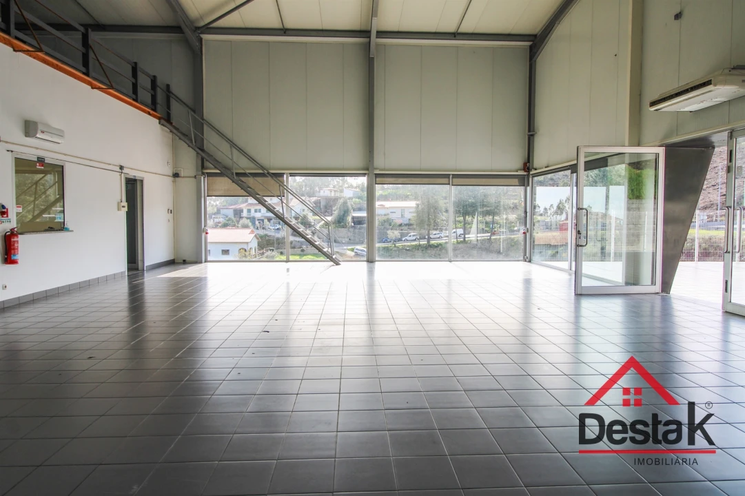 Armazém para Venda em Talhadas Foto 9