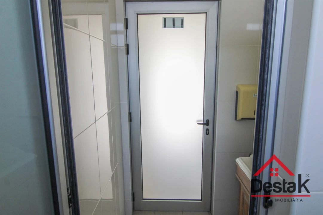 Armazém para Venda em Talhadas Foto 17