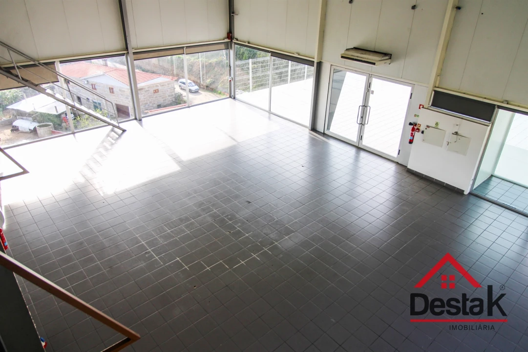 Armazém para Venda em Talhadas Foto 12