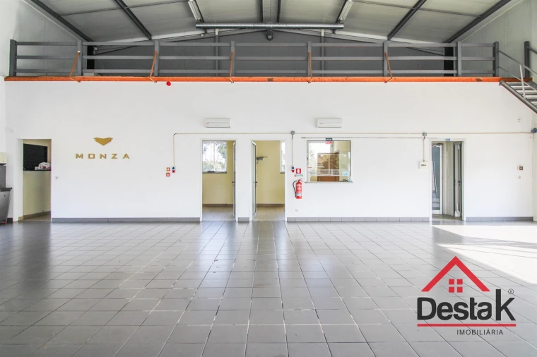 Armazém para Venda em Talhadas Foto 5