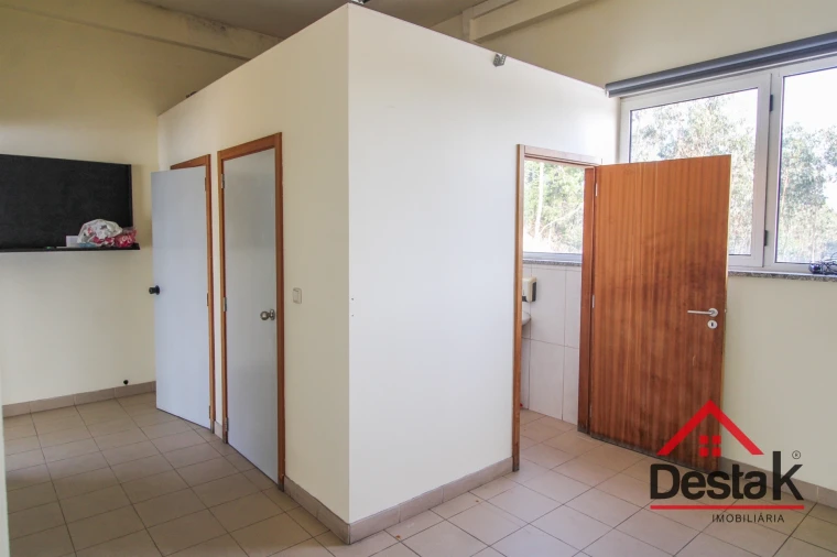 Armazém para Venda em Talhadas Foto 22