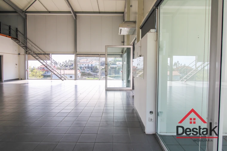 Armazém para Venda em Talhadas Foto 8