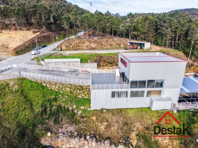 Armazém para Venda em Talhadas Foto 24