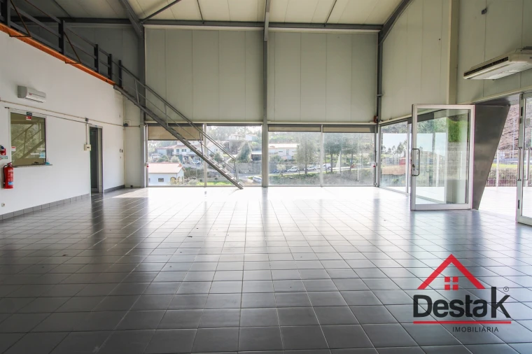 Armazém para Venda em Talhadas Foto 9