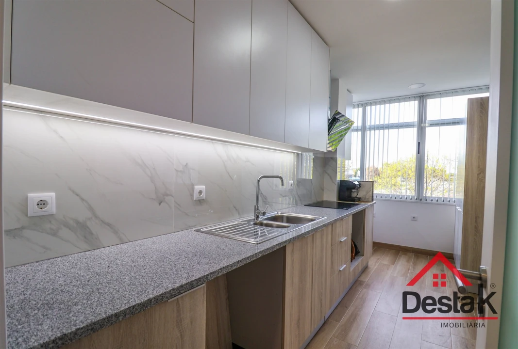 Apartamento T3 para Venda em Rio de Loba Foto 1