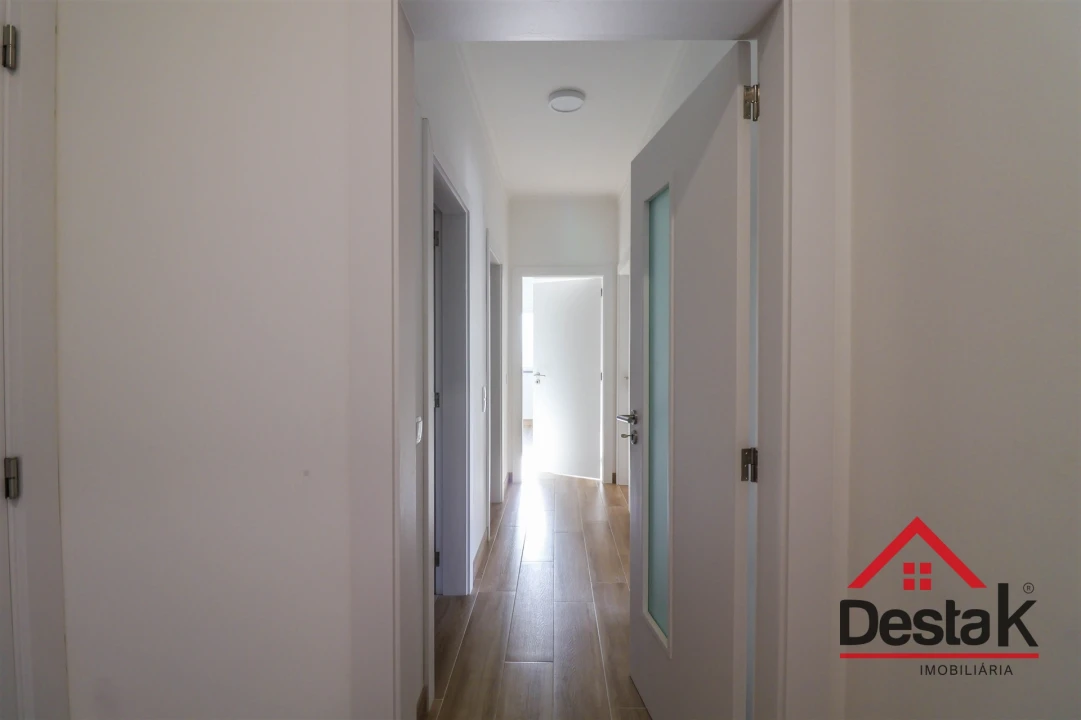 Apartamento T3 para Venda em Rio de Loba Foto 10