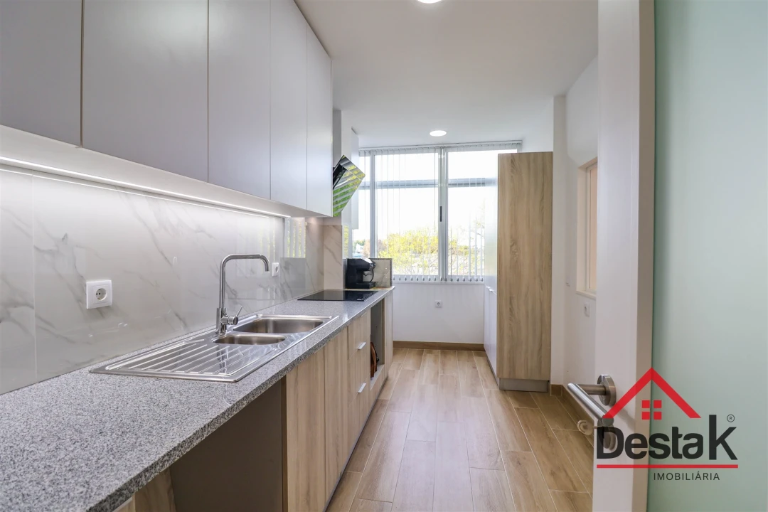 Apartamento T3 para Venda em Rio de Loba Foto 5