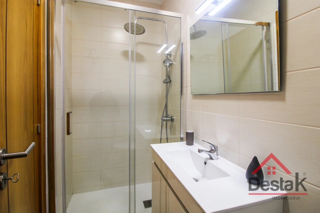 Apartamento T3 para Arrendamento em São Pedro do Sul, Várzea e Baiões Foto 14