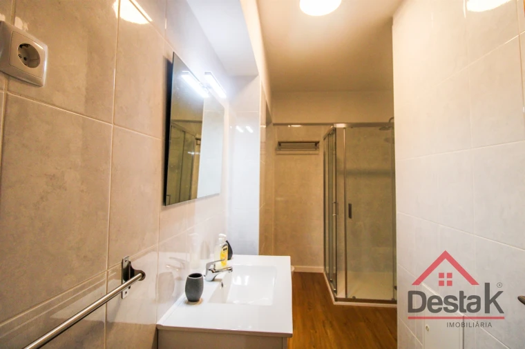 Apartamento T3 para Arrendamento em São Pedro do Sul, Várzea e Baiões Foto 6