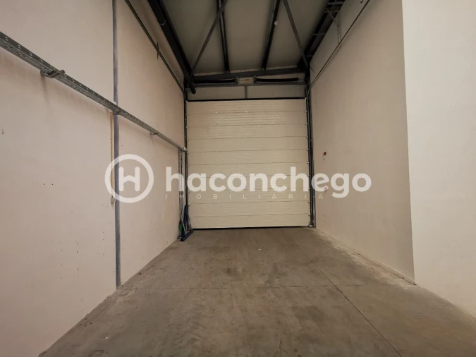 Armazém para Arrendamento em Roriz Foto 7