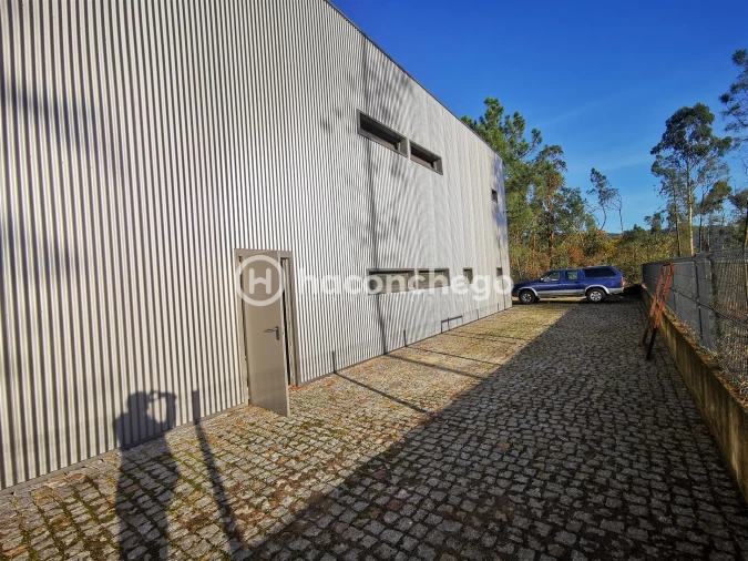 Armazém para Arrendamento em Roriz Foto 3