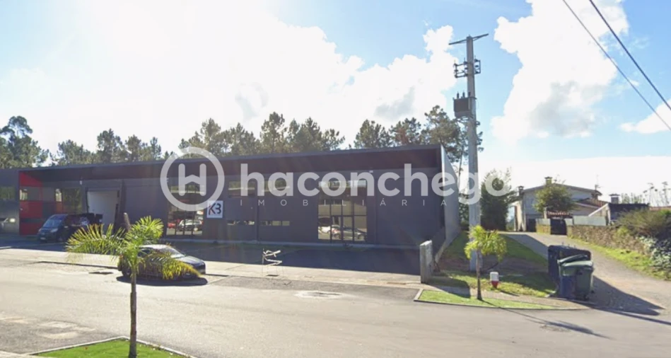 Armazém para Arrendamento em Roriz