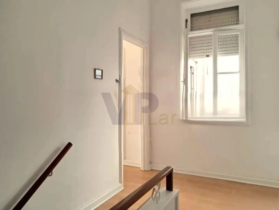 Moradia T7 para Venda em São Mamede de Infesta e Senhora da Hora Foto 15