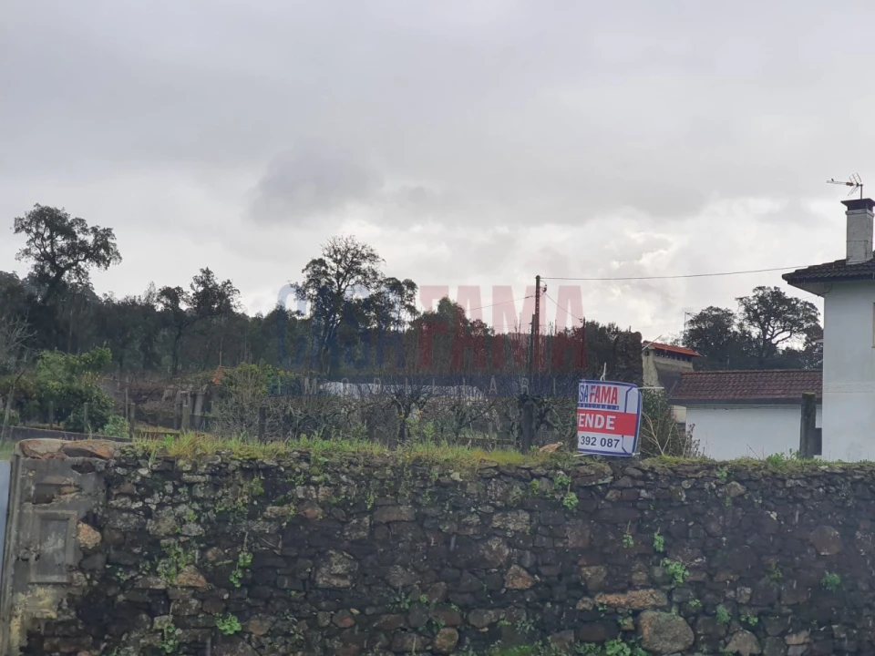 Terreno para Venda em Carreira e Refojos de Riba de Ave Foto 5
