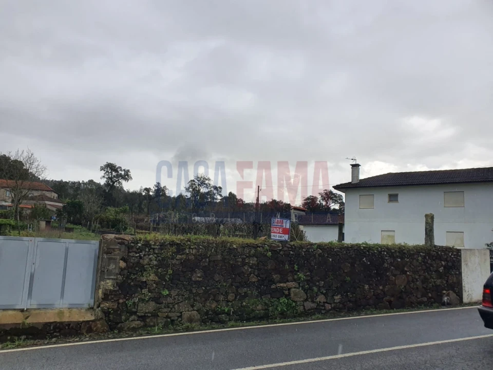 Terreno para Venda em Carreira e Refojos de Riba de Ave Foto 6