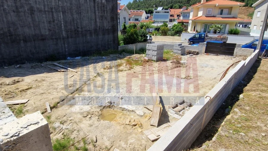 Terreno para Venda em Malta e Canidelo
