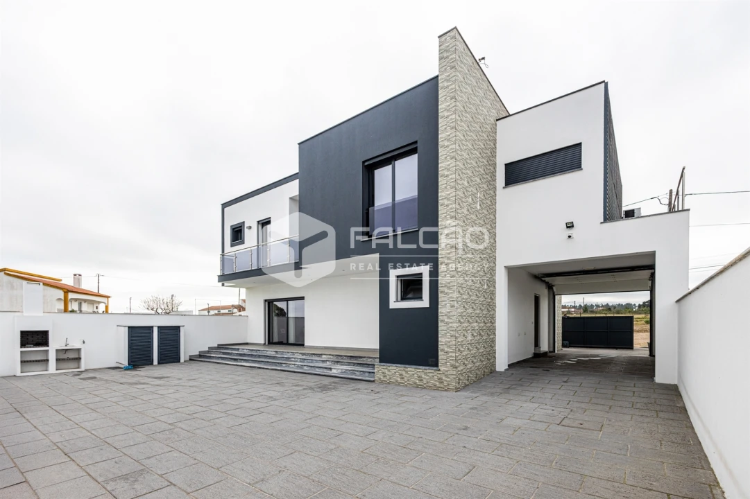 Moradia T3 para Venda em Alpiarça Foto 53