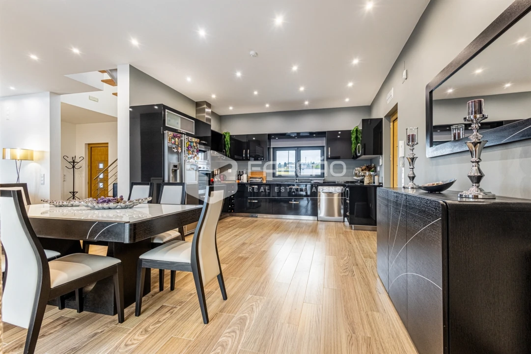 Moradia T3 para Venda em Alpiarça Foto 2