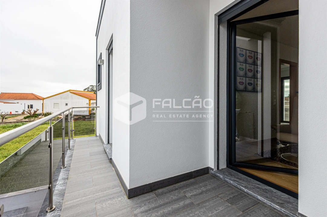Moradia T3 para Venda em Alpiarça Foto 45