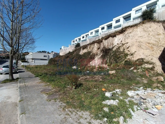 Terreno para Venda em Gualtar Foto 1