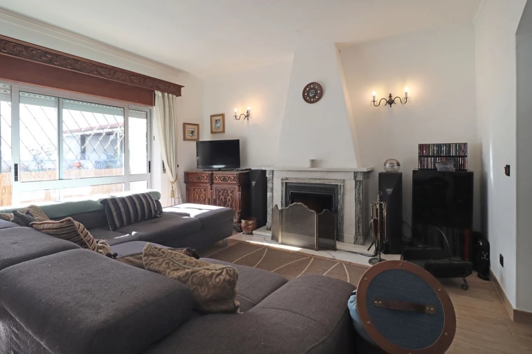 Moradia T4 para Venda em Carcavelos e Parede Foto 8