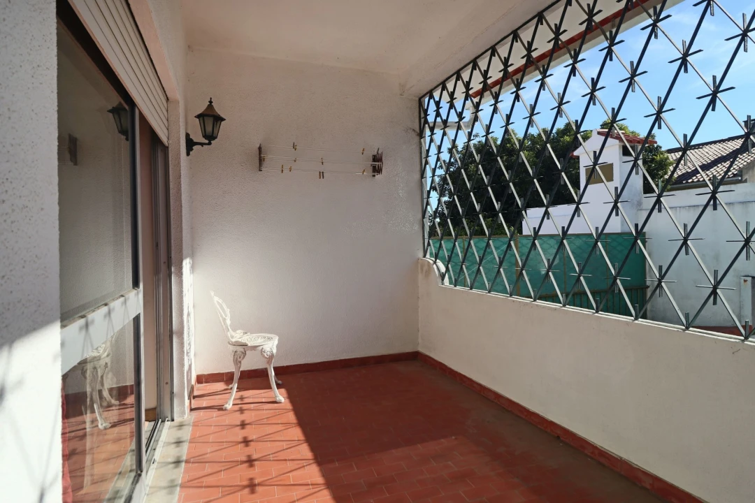 Moradia T4 para Venda em Carcavelos e Parede Foto 31