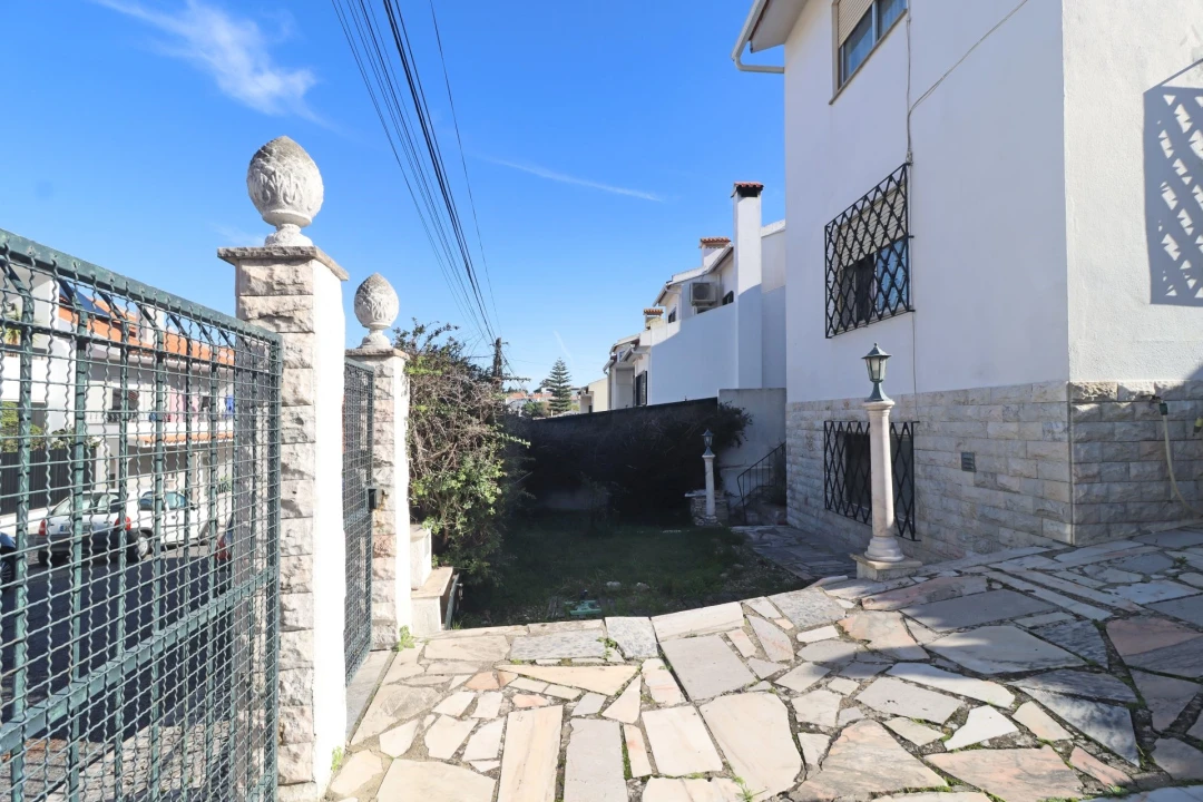 Moradia T4 para Venda em Carcavelos e Parede Foto 3