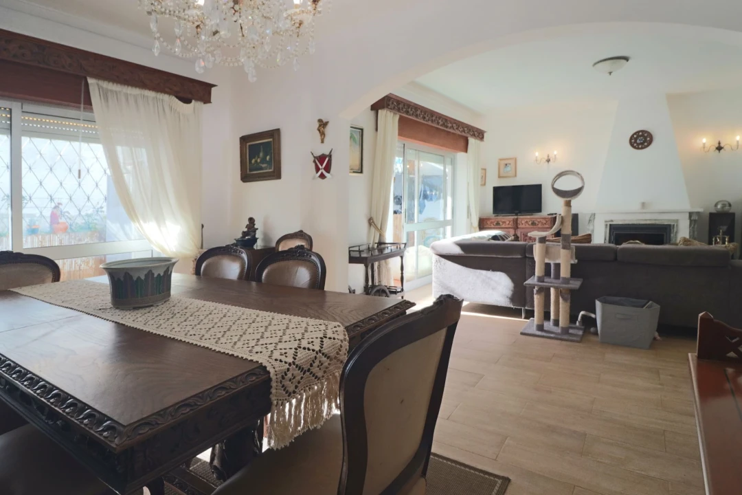 Moradia T4 para Venda em Carcavelos e Parede Foto 9