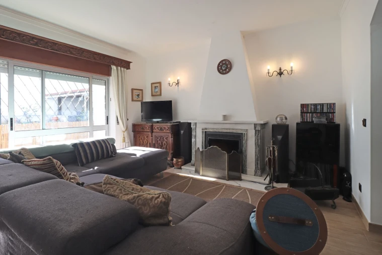 Moradia T4 para Venda em Carcavelos e Parede Foto 8