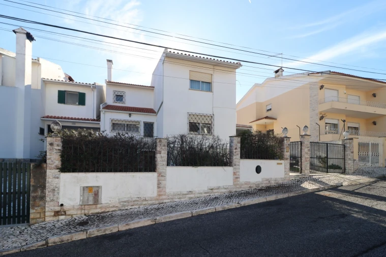 Moradia T4 para Venda em Carcavelos e Parede Foto 2