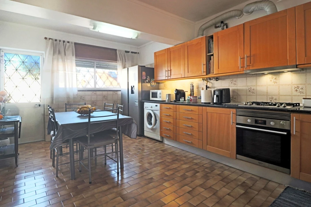 Moradia T4 para Venda em Carcavelos e Parede Foto 16