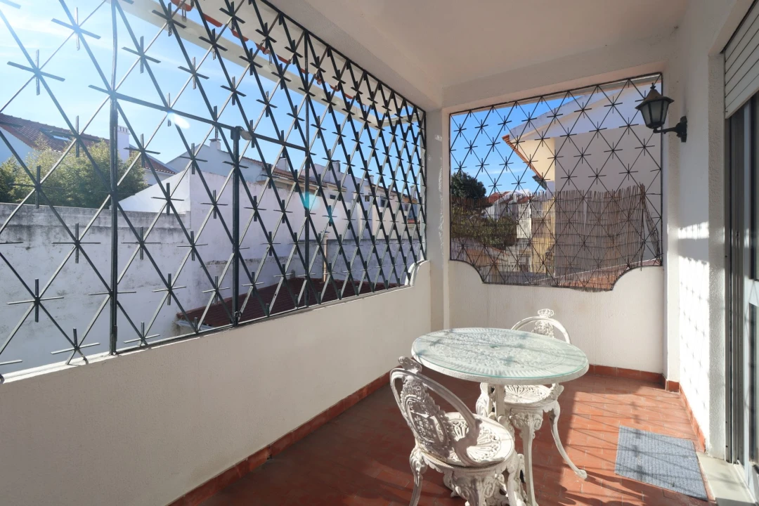Moradia T4 para Venda em Carcavelos e Parede Foto 25