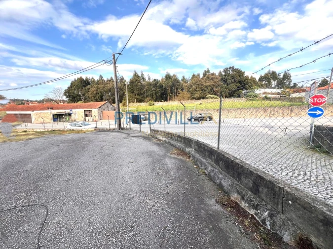 Terreno para Arrendamento em Vilar de Pinheiro Foto 11