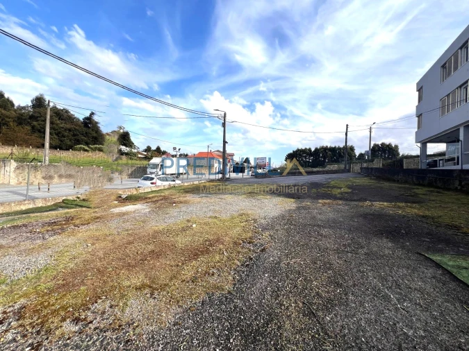Terreno para Arrendamento em Vilar de Pinheiro Foto 4
