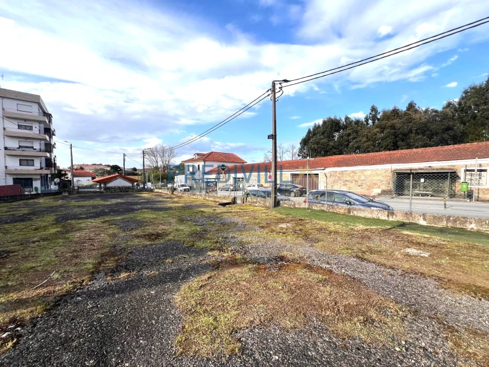 Terreno para Arrendamento em Vilar de Pinheiro Foto 5