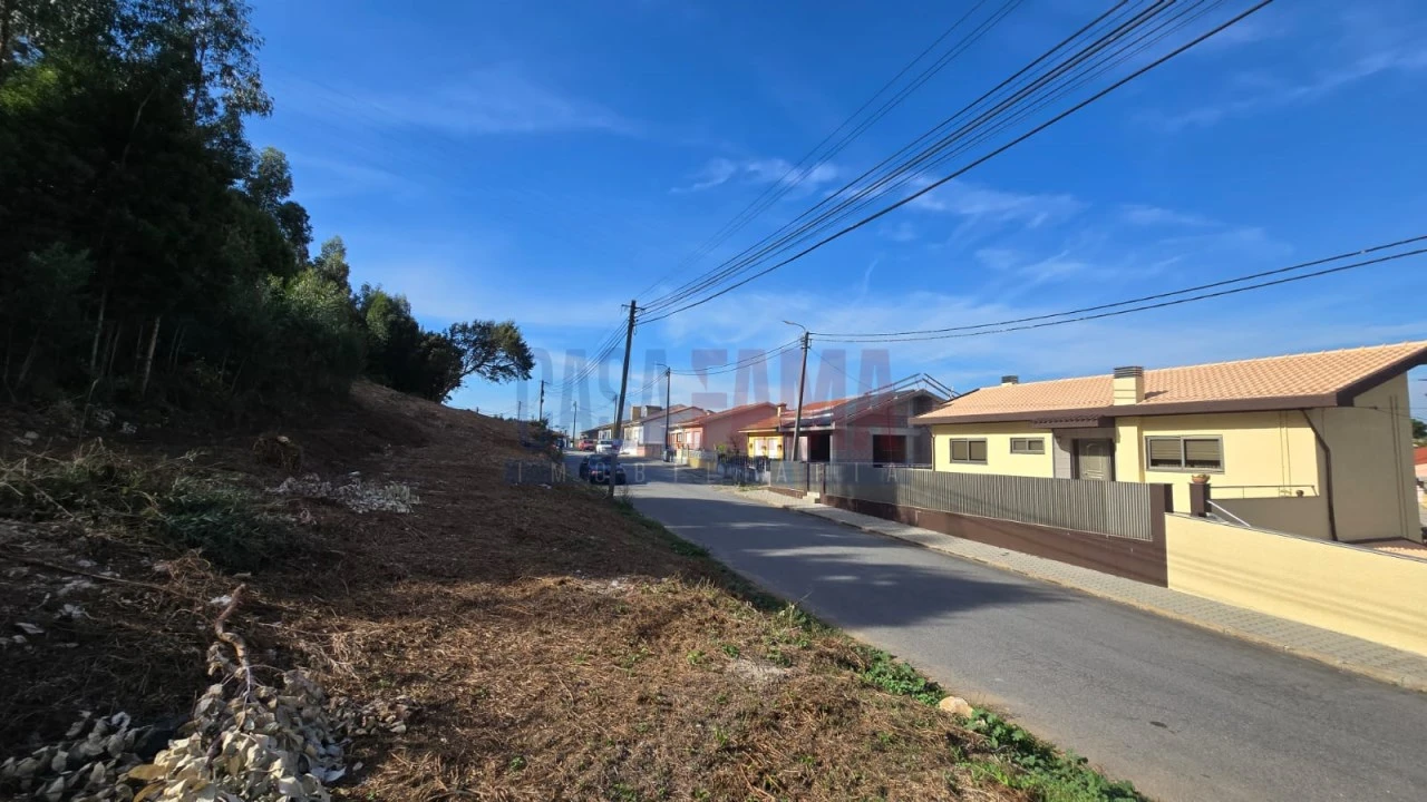 Terreno para Venda em Pedroso e Seixezelo Foto 1