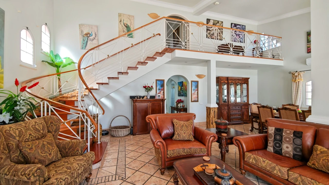 Moradia T4 para Venda em Albufeira e Olhos de Água Foto 22